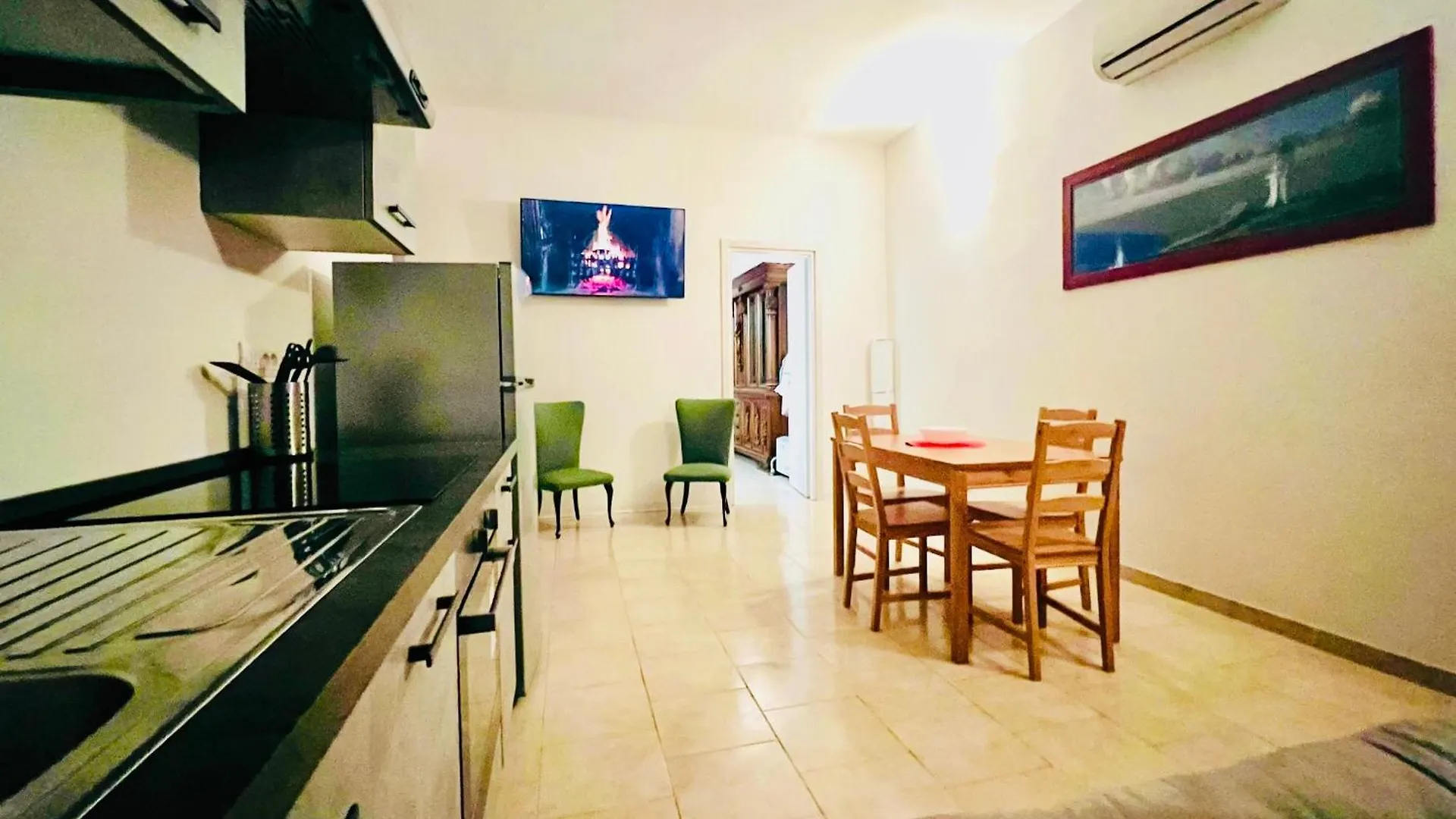 Flats With Parking In Milan City Close To The Red Metro Apartamento 0*,  Itália